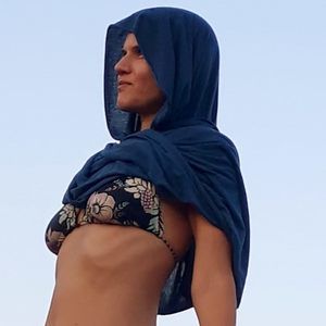 Meet your Posher, Adi